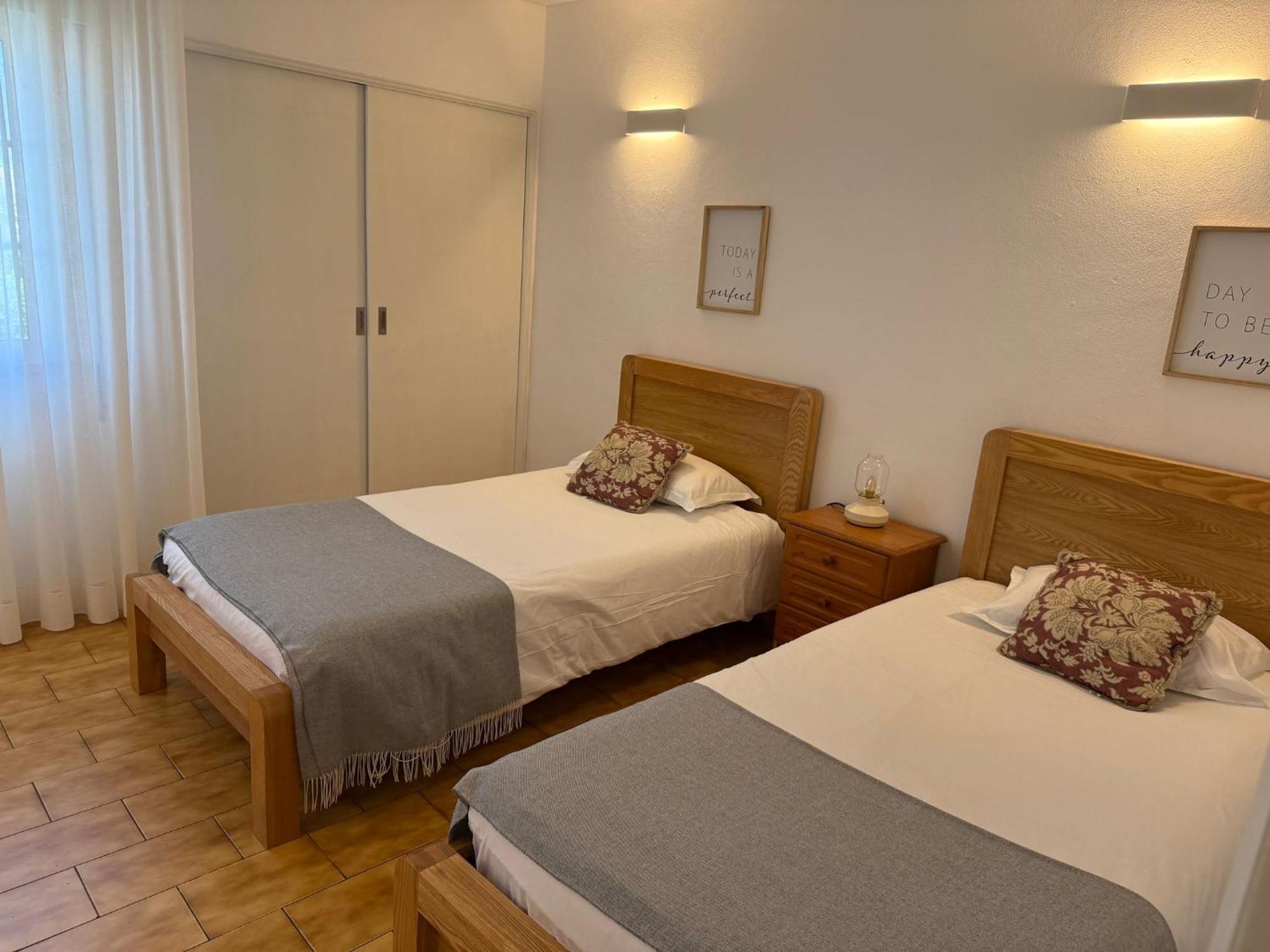 Cozy Apartment Oura Beach อัลบูเฟรา ภายนอก รูปภาพ