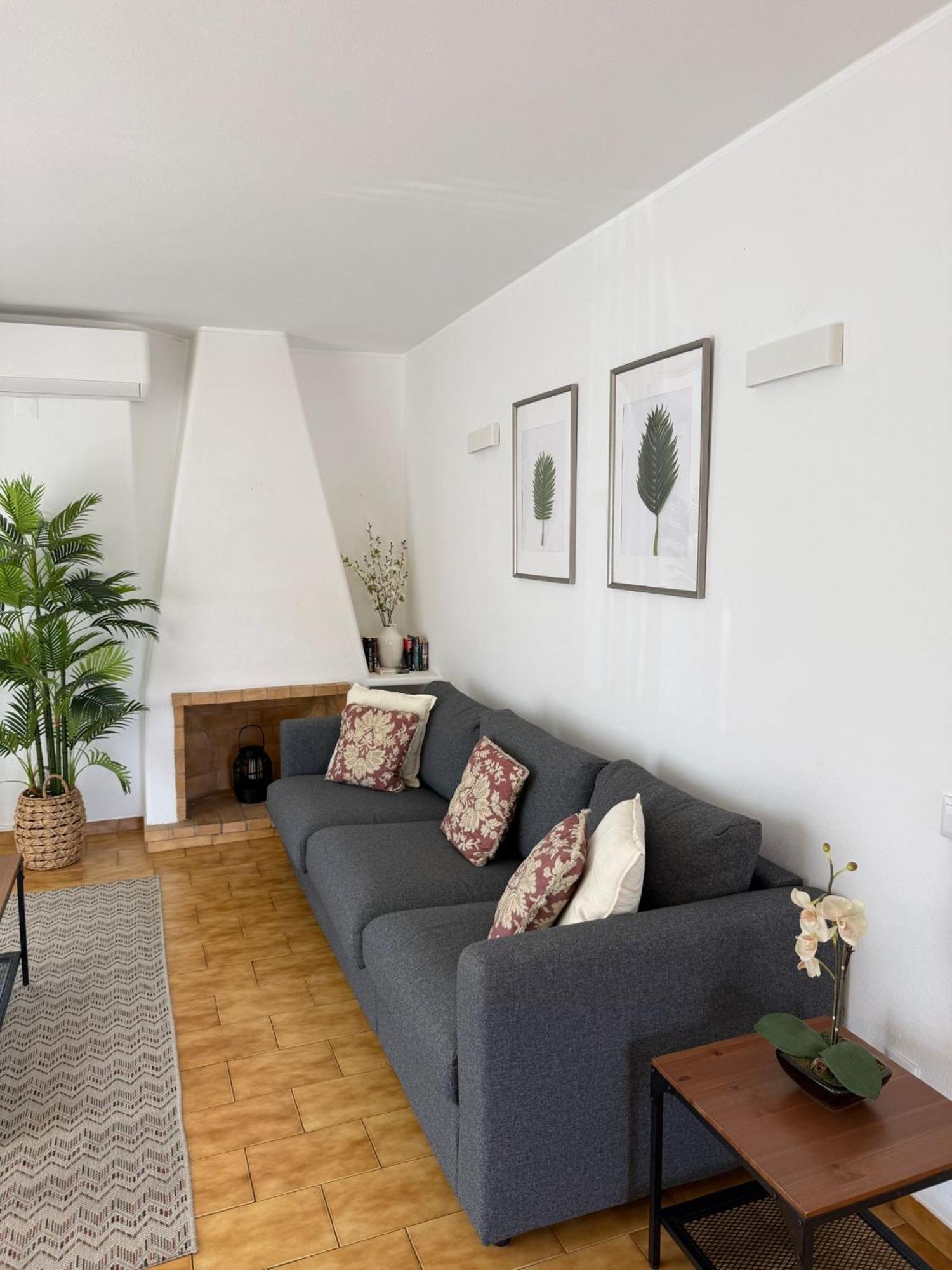 Cozy Apartment Oura Beach อัลบูเฟรา ภายนอก รูปภาพ